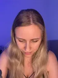 lunawolf21 webcam model stream image