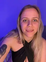 lunawolf21 webcam model stream image