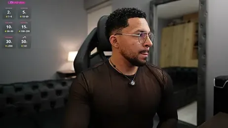 LoganMartinX webcam model stream image