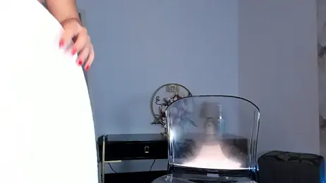Maddyluxe webcam stripchat model stream image