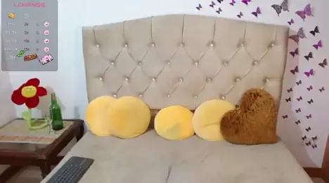 Adafield_ webcam model stream image