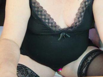 Tatka18111 webcam model stream image