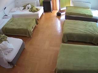 voyeurcam-julmodels-bed-6 webcam model stream image