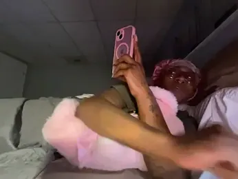 VixenCapri webcam model stream image