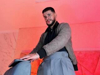 Dick Griffith webcam model stream image