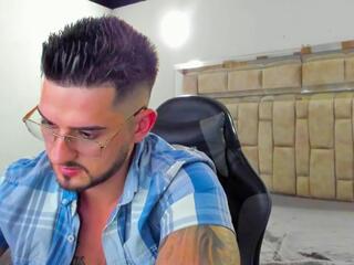 Ashton Muller webcam model stream image