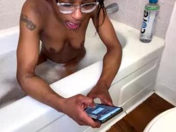 kibrombariu45 webcam model stream image