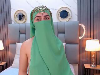 Aliah Manzur webcam model stream image