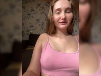 PeachGirl webcam bongacams model stream image