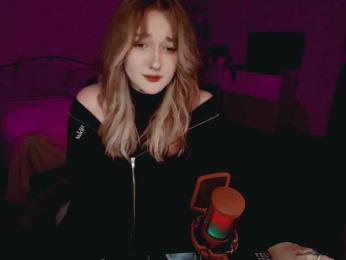 raingurl webcam model stream image
