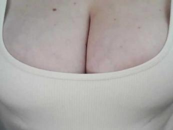 peachyshow webcam model stream image