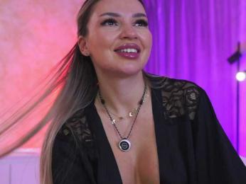 ArtTeasee webcam bongacams model stream image