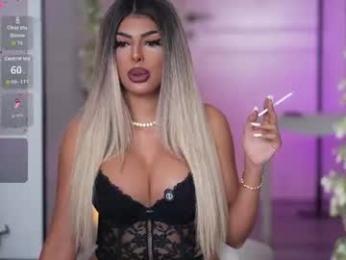 bella_blonda webcam model stream image