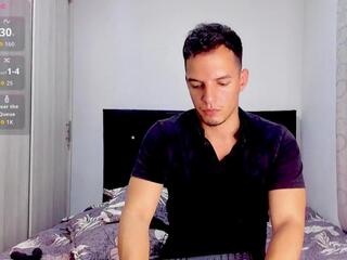 Leo Bonucci webcam model stream image