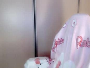 oh_pichuu webcam chaturbate model stream image