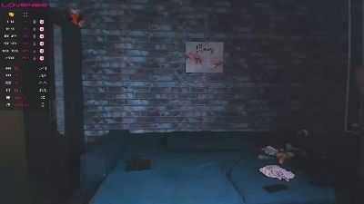 mark_normal webcam model stream image