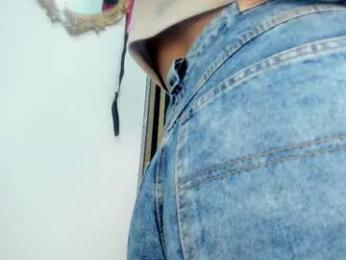 king2_and_queen2 webcam model stream image