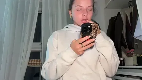 KayleeBella webcam stripchat model stream image