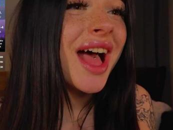 LisaaLiss webcam bongacams model stream image