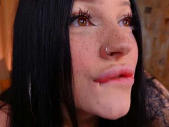 LisaaLiss webcam model stream image