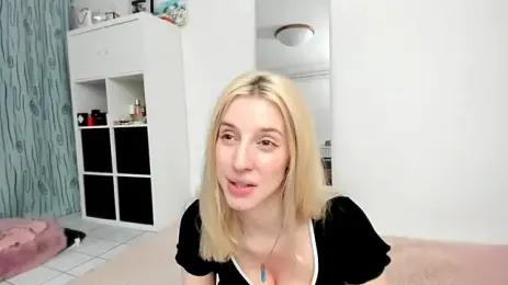 KenzieDawton webcam stripchat model stream image