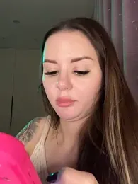 Alina_Vibe_Me webcam model stream image