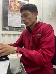 santiObrero webcam model stream image