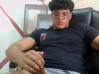 joemooree webcam camsoda model stream image