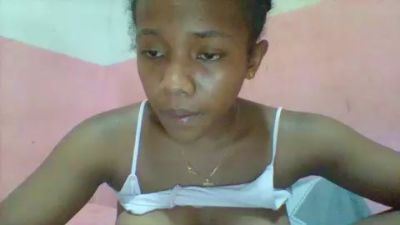 Herminah webcam model stream image