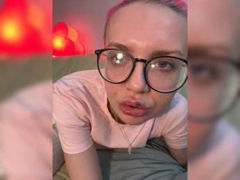 PinkWave webcam model stream image
