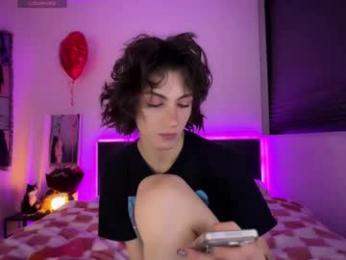 wow_lover webcam model stream image