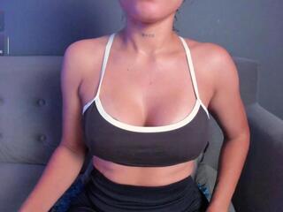 Carrie Rebel webcam model stream image