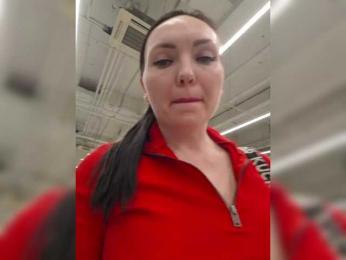 DIVORA webcam bongacams model stream image