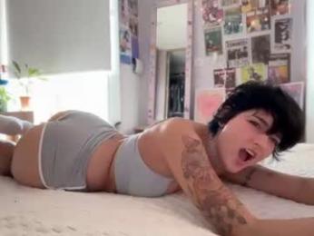 kittenmoon_ webcam model stream image