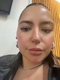 sukhakunis1 webcam model stream image