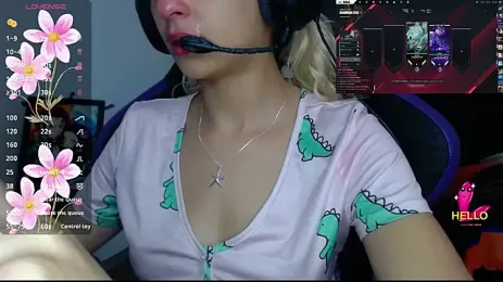 blondegamerr webcam stripchat model stream image