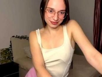 AmyYammy webcam model stream image