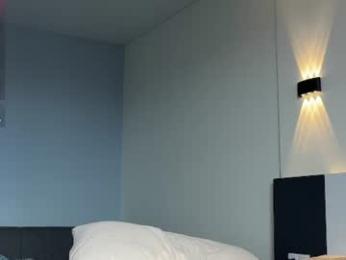 evymiuu webcam model stream image