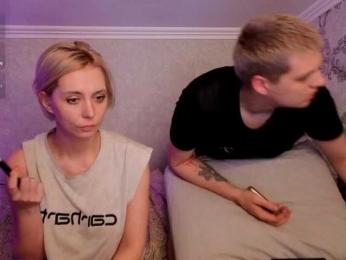 BlondIce webcam model stream image