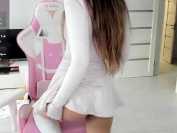 fluffy_rose webcam model stream image