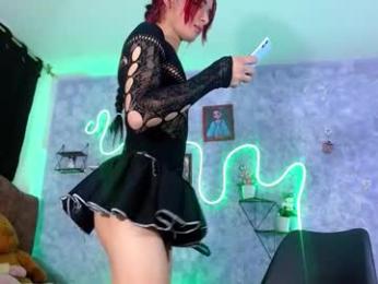 everlin__hot_ webcam model stream image