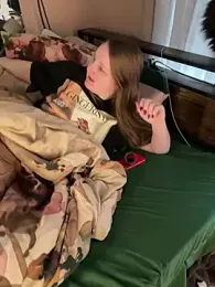 GingerSnap33 webcam model stream image