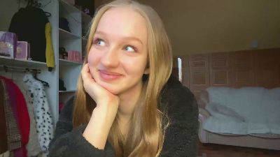 AshleaGiardini webcam cam4 model stream image