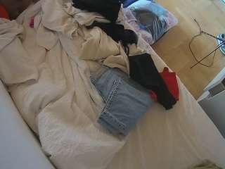 voyeurcam-julmodels-greybed-2 webcam model stream image