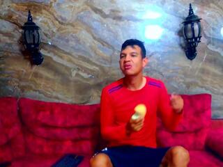 Kenn & Drey webcam model stream image