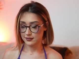 aileenaxa webcam model stream image