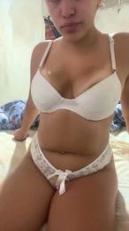 Magaliiii webcam model stream image