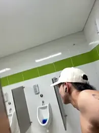 HarryGaze webcam model stream image