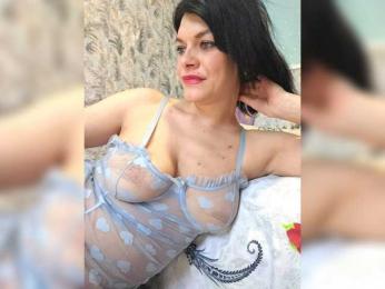 Lois-Lorrie webcam bongacams model stream image