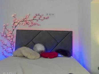 HollyTaillor webcam model stream image